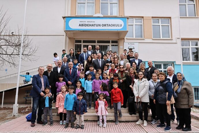 Belediye Başkanımız, Öğrenci ve Velilerimizle Birlikte Okul Yapım Sürecini Değerlendirdi
