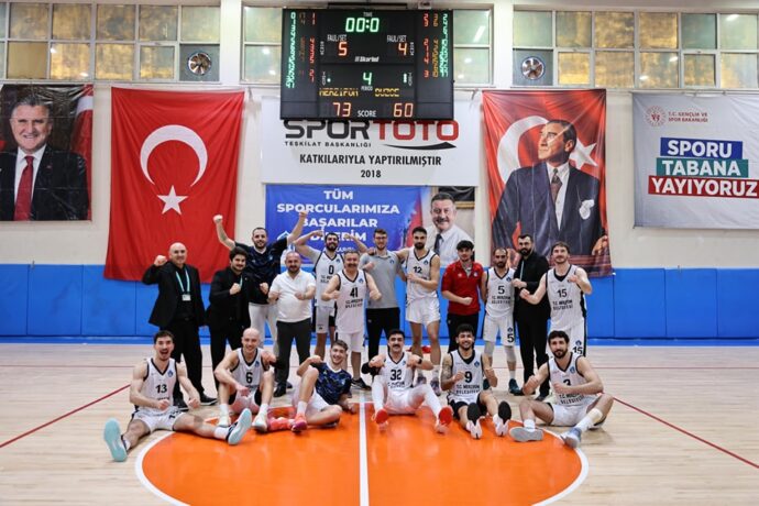 9’da 9 İle Liderlik Koltuğu Merzifon Belediyespor’un