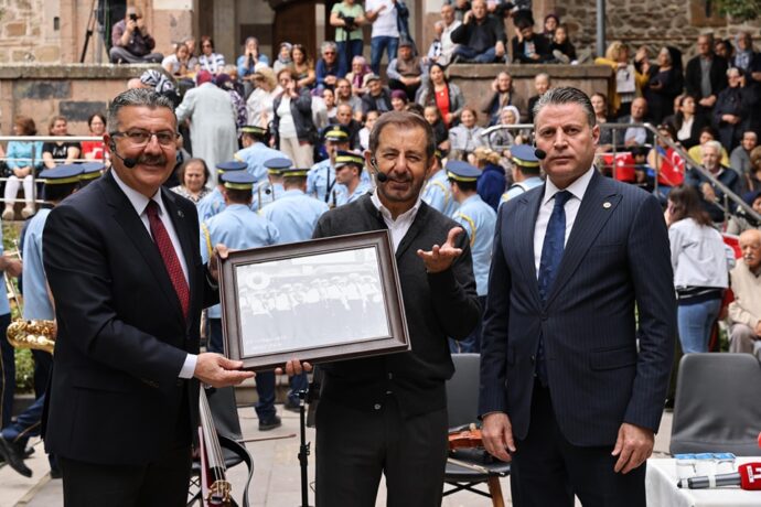 Serhan Asker İle Görkemli Hatıralar Canlı Yayınını Medrese Parkımızda Gerçekleştirdik