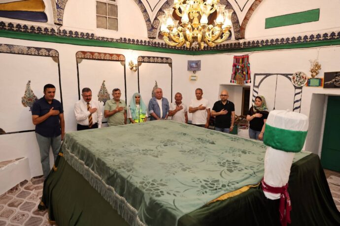 Belediye Başkanımız, Tutulan Oruçların Hak Katında Kabul Olmasını Diledi
