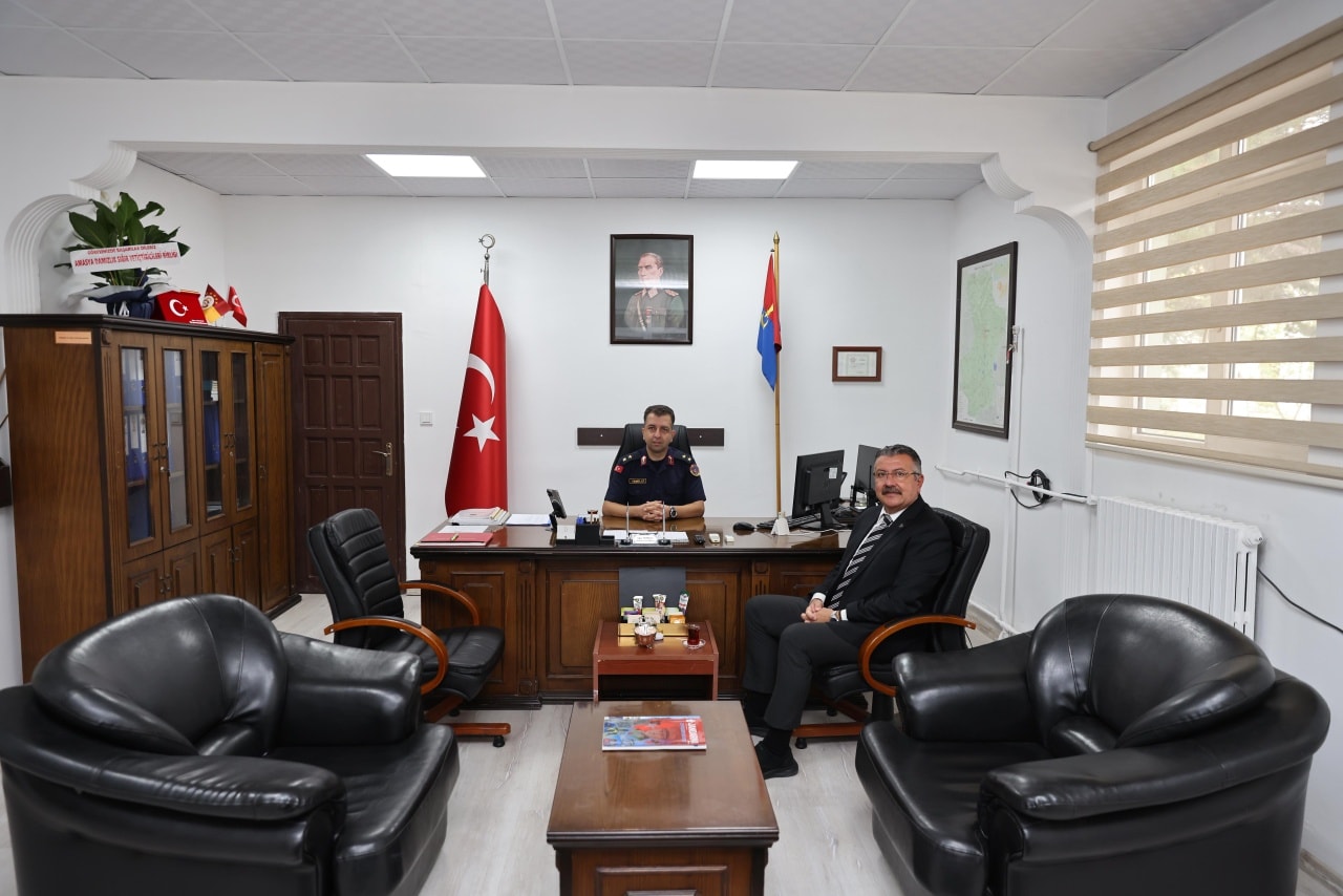 Belediye Başkanımız, Jandarma Komutanına Ziyarette Bulundu