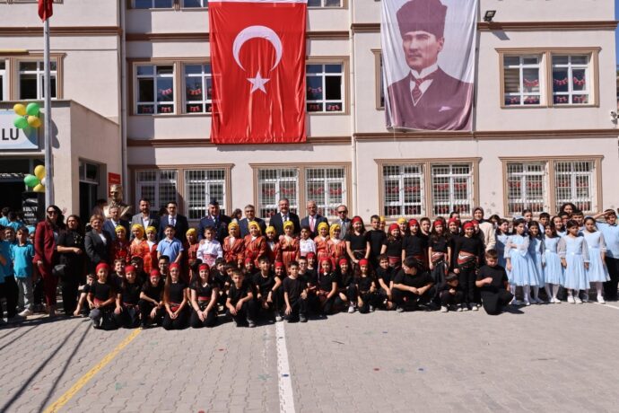 Öğrencilerin Coşkusu İçimizi Isıttı