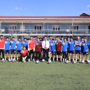 Belediye Başkanımız, Merzifonspor’umuzun Antrenmanına Katıldı