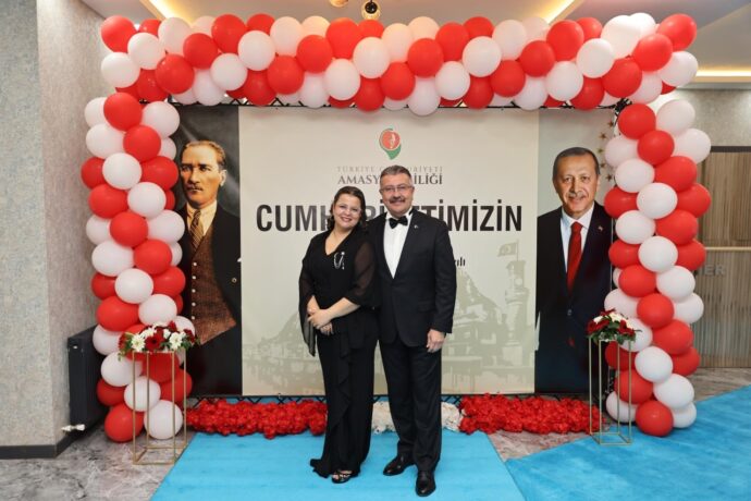 Başkanımız ve Kıymetli Eşi, 102. Yıl Resepsiyonu’na Katıldılar