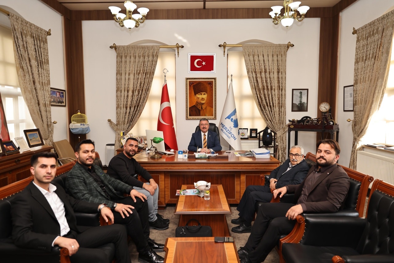Türk Kızılay Amasya ve Merzifon Şubesi Belediyemize Ziyarette Bulundu