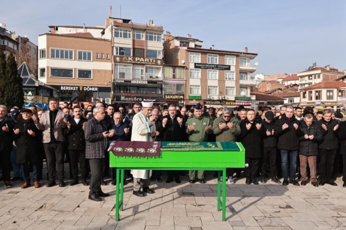 Belediye Başkanımız, Sevgi Kandeğer’in Cenaze Merasimine Katıldı