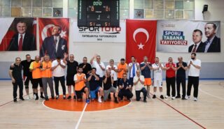 Veteranlar Basketbol Müsabakasında “Lahanacılar – Bamyacılar” Derbisi
