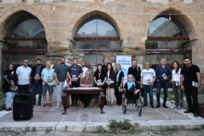 Radyocu ve Yazar Serkan Türk’ü Taşhan’da Ağırladık