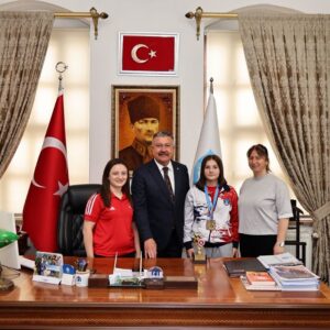 Başkanımız, Başarılı Sporcumuz Simay Çisem Köse’yi Tebrik Etti