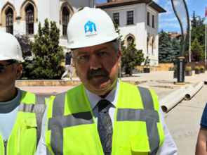 Tarihe İmza Atıyoruz