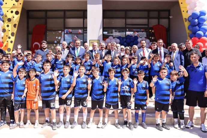 Belediye Başkanımız, Merzifon Gençlik Merkezi Açılışına Katıldı