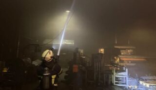 Apaydın Metal Fabrika Yangınına Müdahale Edildi